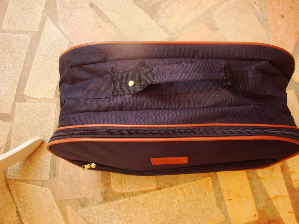 Valise sac neuve Maroquinerie
