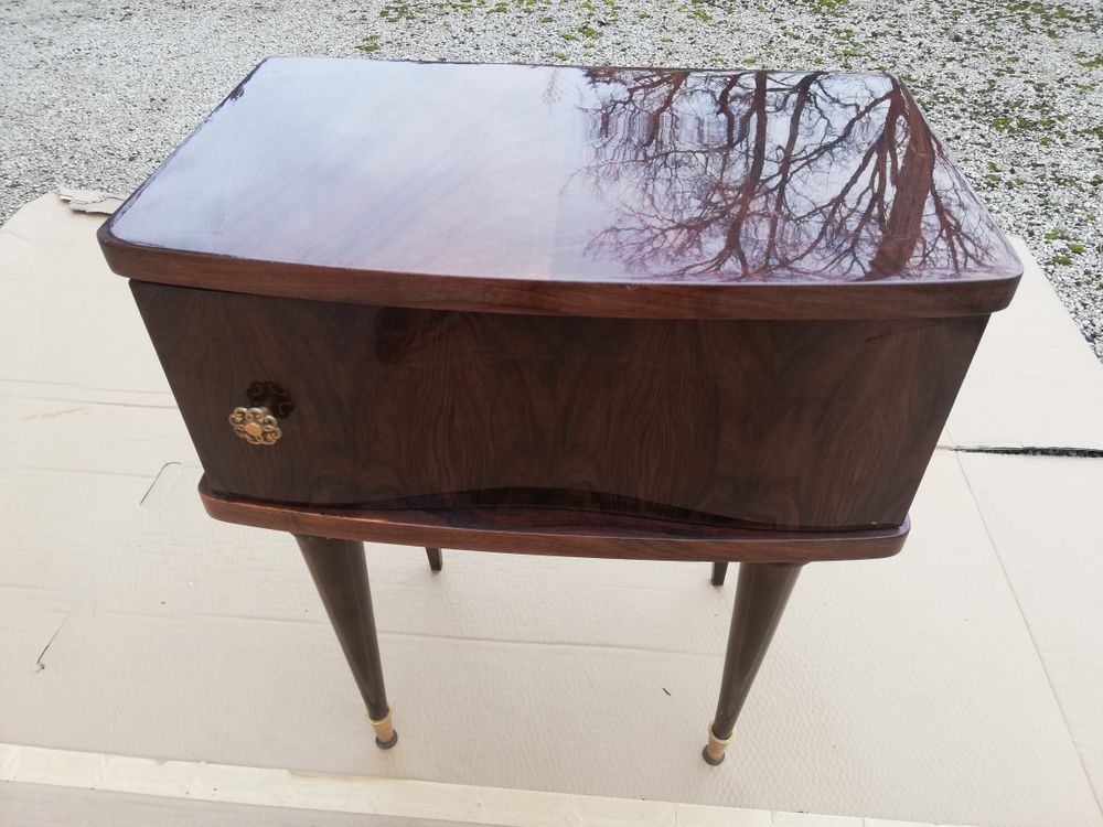 TABLE DE NUIT Meubles