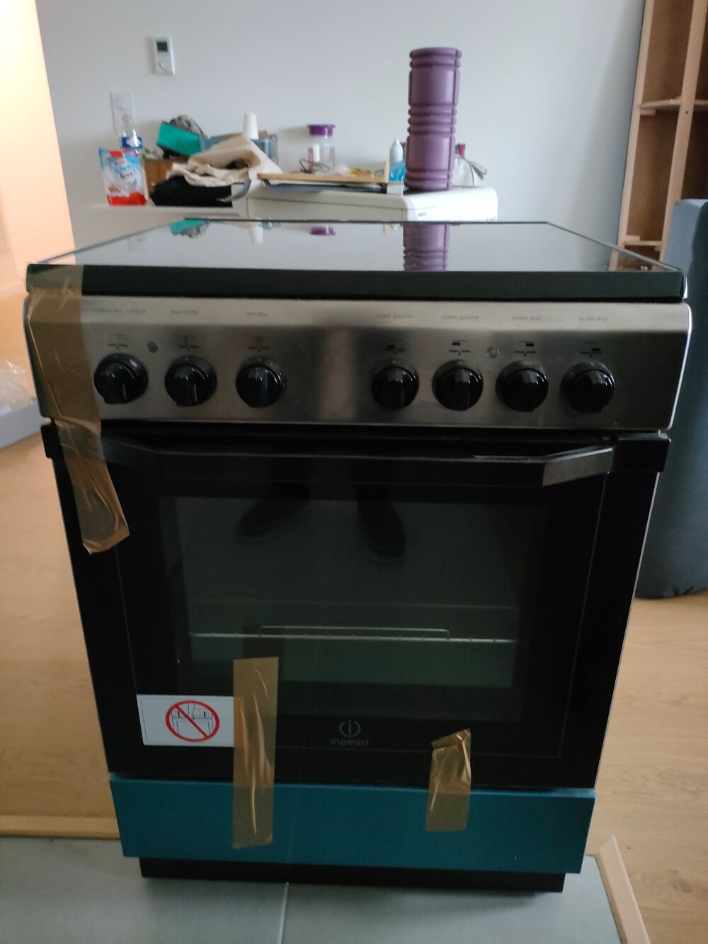 Cuisini&egrave;re &eacute;lectrique Indesit Electroménager