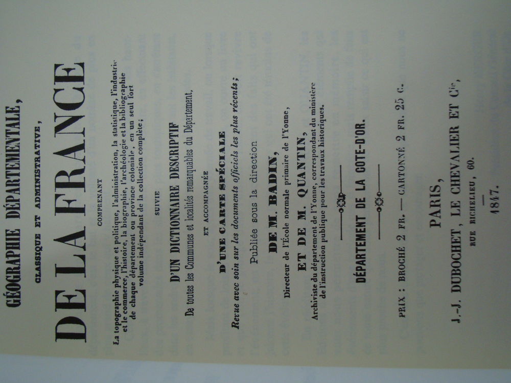 Livre ancien r&eacute;gionalisme ,objet ancien ,c&ocirc;te d'or. Livres et BD