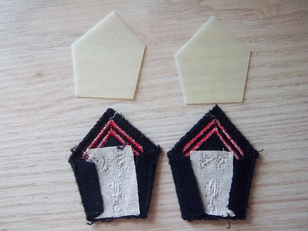 pattes col 35e r&eacute;giment d'infanterie collection militaire 