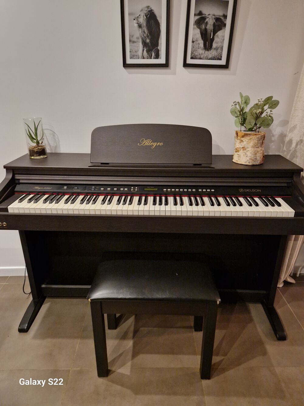 Piano num&eacute;rique en tr&egrave;s bon &eacute;tat Instruments de musique