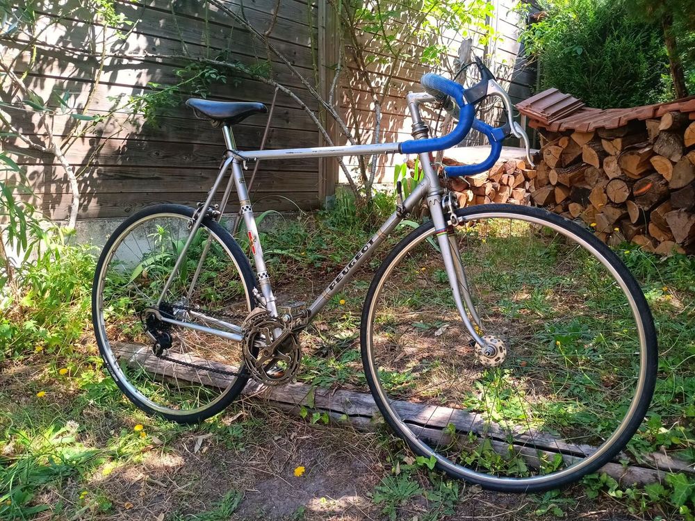 V&eacute;lo course vintage Peugeot collector Vélos