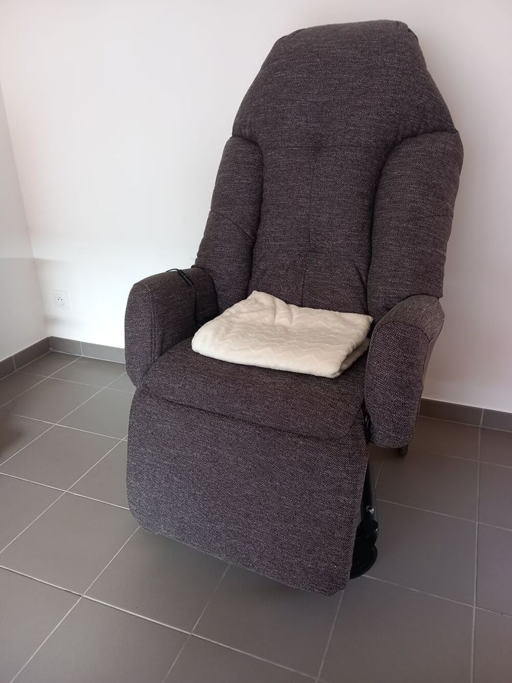 fauteuil &eacute;lectrique Meubles