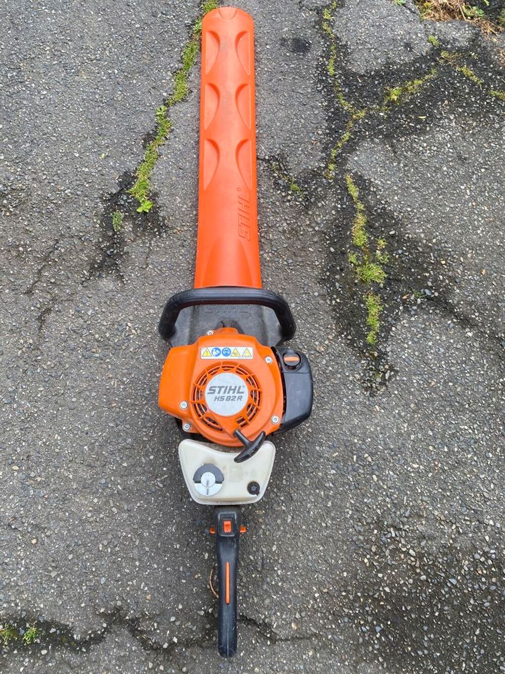 Taille haie sthil HS82R Jardin