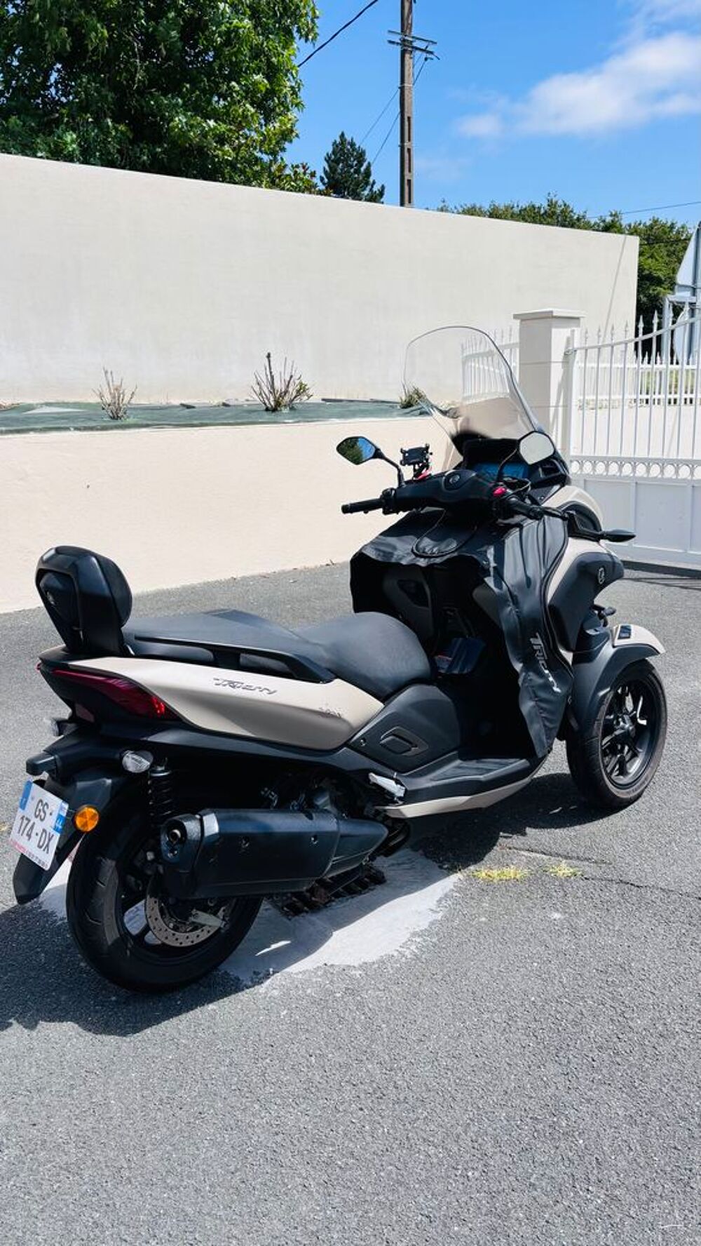 YAMAHA 2023 occasion 44330 Vallet