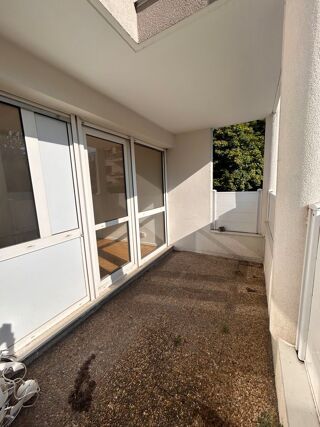  Appartement à louer 3 pièces 68 m²