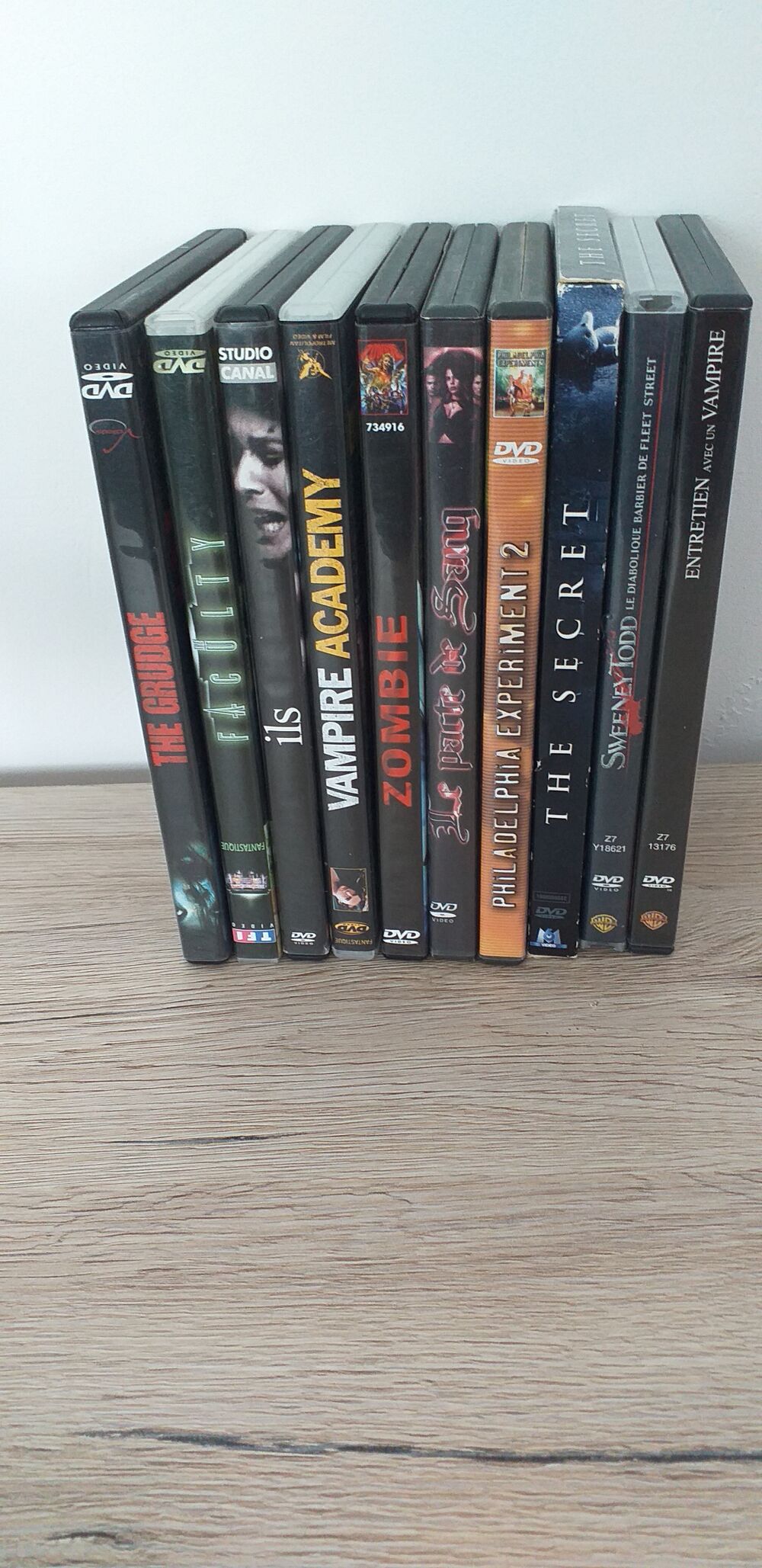 lot 3 de 10 dvds DVD et blu-ray