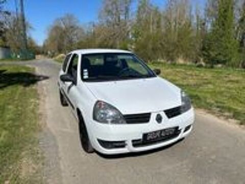 Clio II 65 2007 occasion 77450 Montry