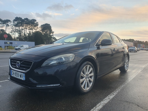 Volvo v40 Business D3 150 Momentum Business Geartr