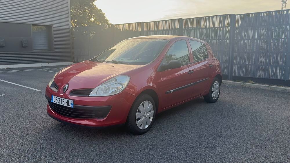 Clio III Clio 1.5 dCi 70 Authentique 2008 occasion 44470 Carquefou