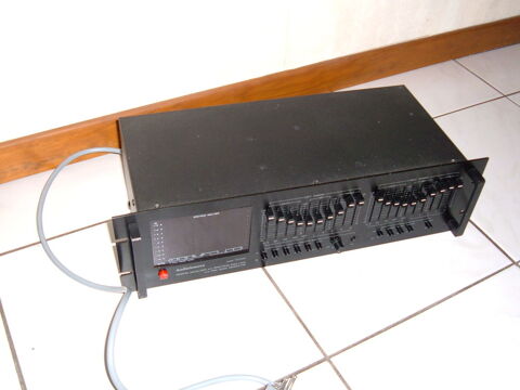 AUDIO SOURCE  (analyseur de spectre )  80' 149 Marckolsheim (67)