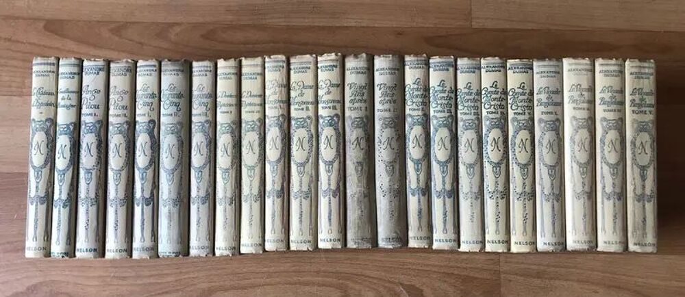 69 VOLUMES DE LA COLLECTION NELSON Livres et BD