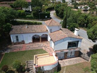  Maison  louer 4 pices 226 m Platja d'aro