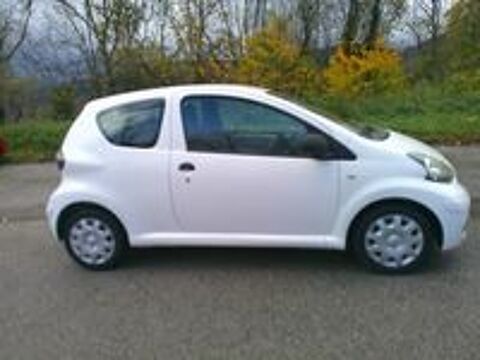 Aygo 1.0vvt-i 70cv 2012 occasion 42100 Saint-Etienne
