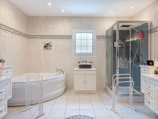  Maison � vendre 5 pi�ces 185 m�