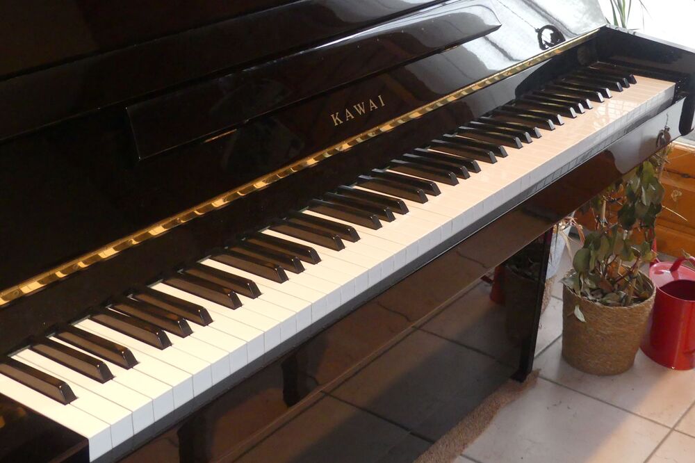 Piano droit KAWAI CX5 noir Instruments de musique