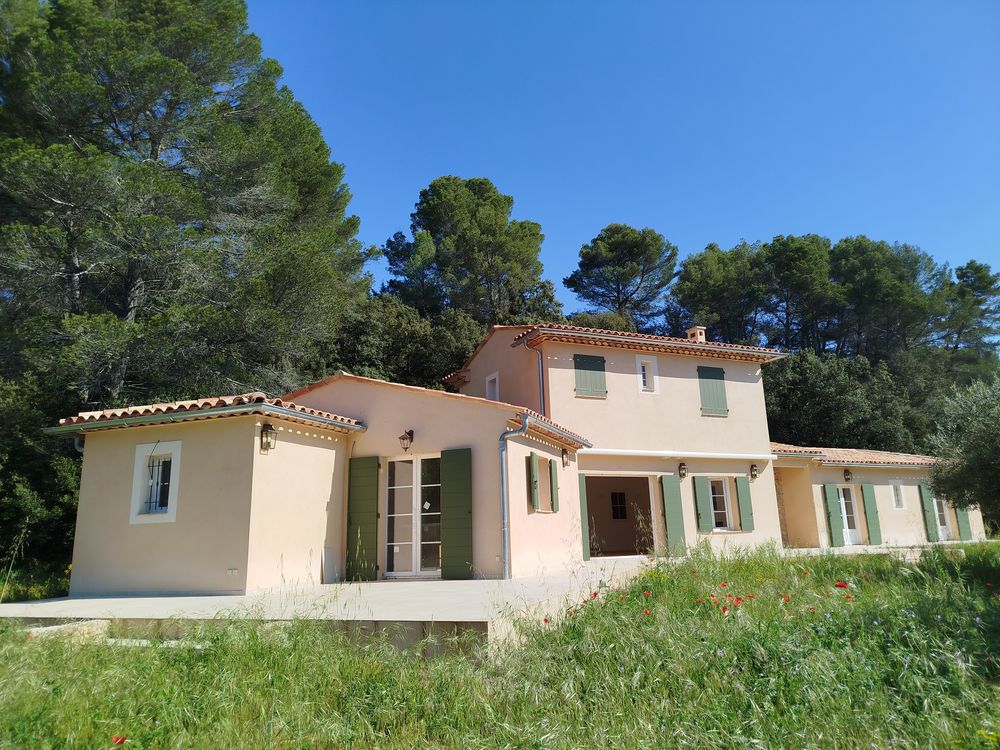Vente Villa SUPERBE VILLA NEUVE 200 M² SUR 1 HA CAMPAGNE. Salernes