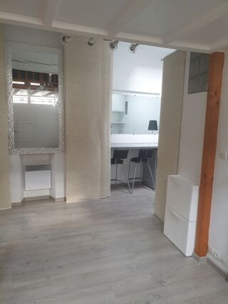  Appartement à louer 2 pièces 30 m²
