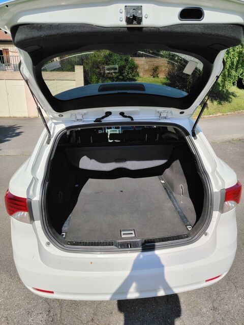 Toyota Avensis MC SW 124 D-4D FAP Business 2012 occasion Annonay 07100