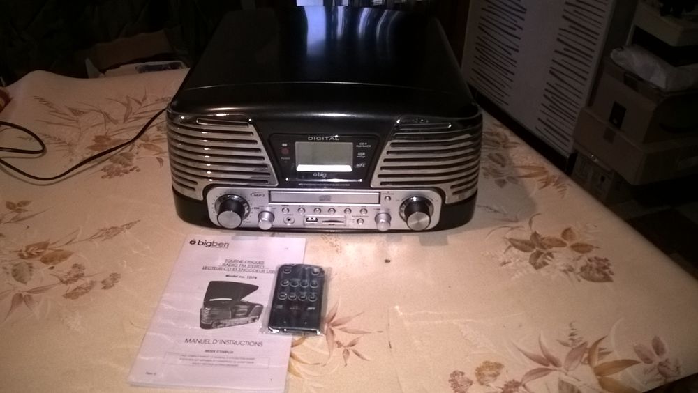Tourne-disques/radio/lecteur CD BIGBEN. Audio et hifi