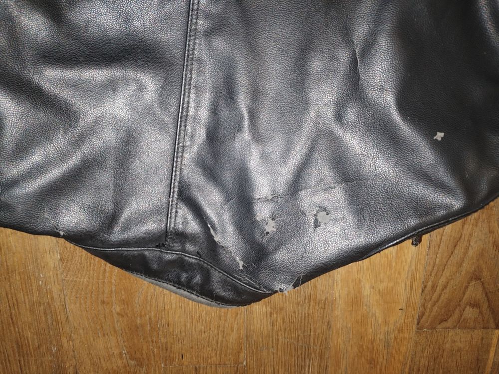 Blouson PULL AND BEAR simili cuir (Taille S) Vêtements