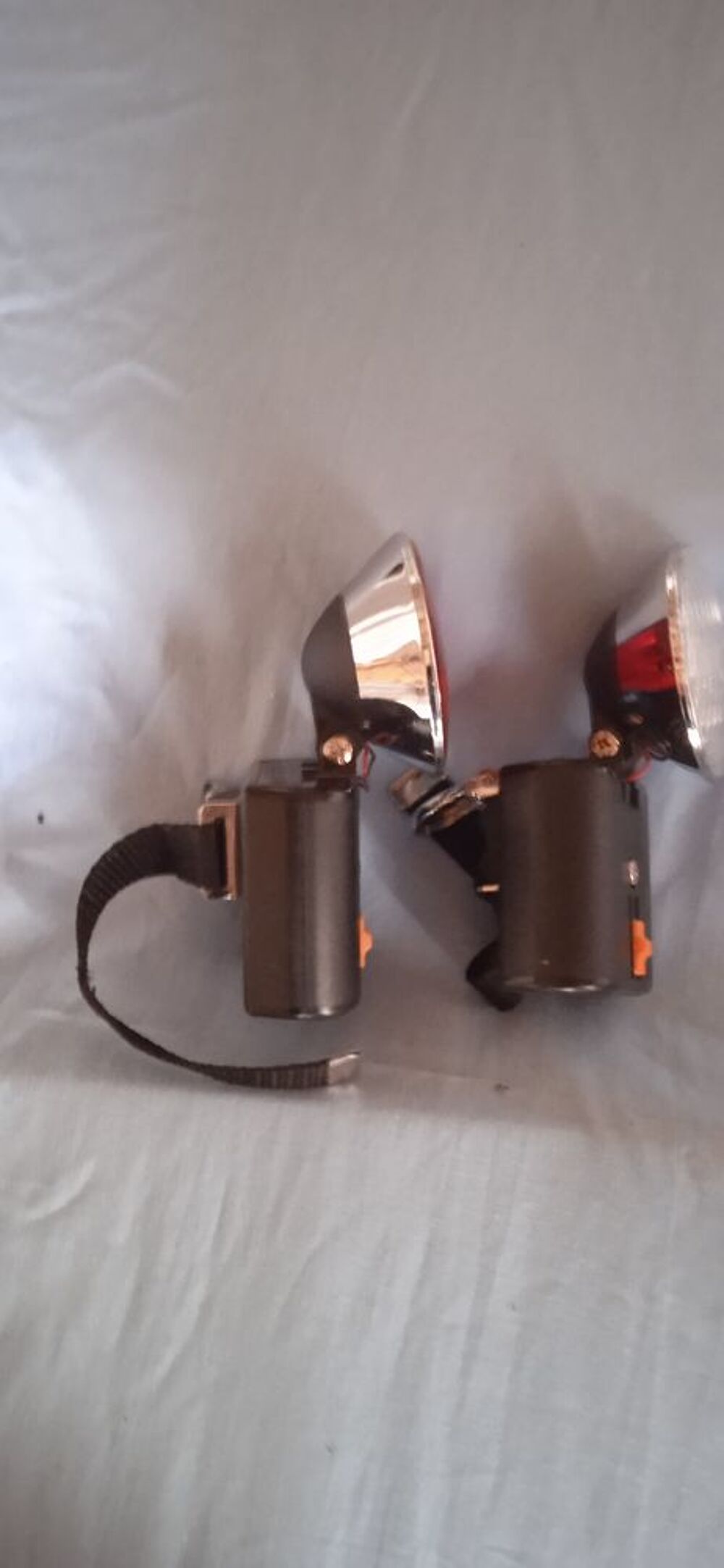 2 lampes avant et arri&egrave;re &agrave; pile ronde r20 grande dur&eacute; Vélos