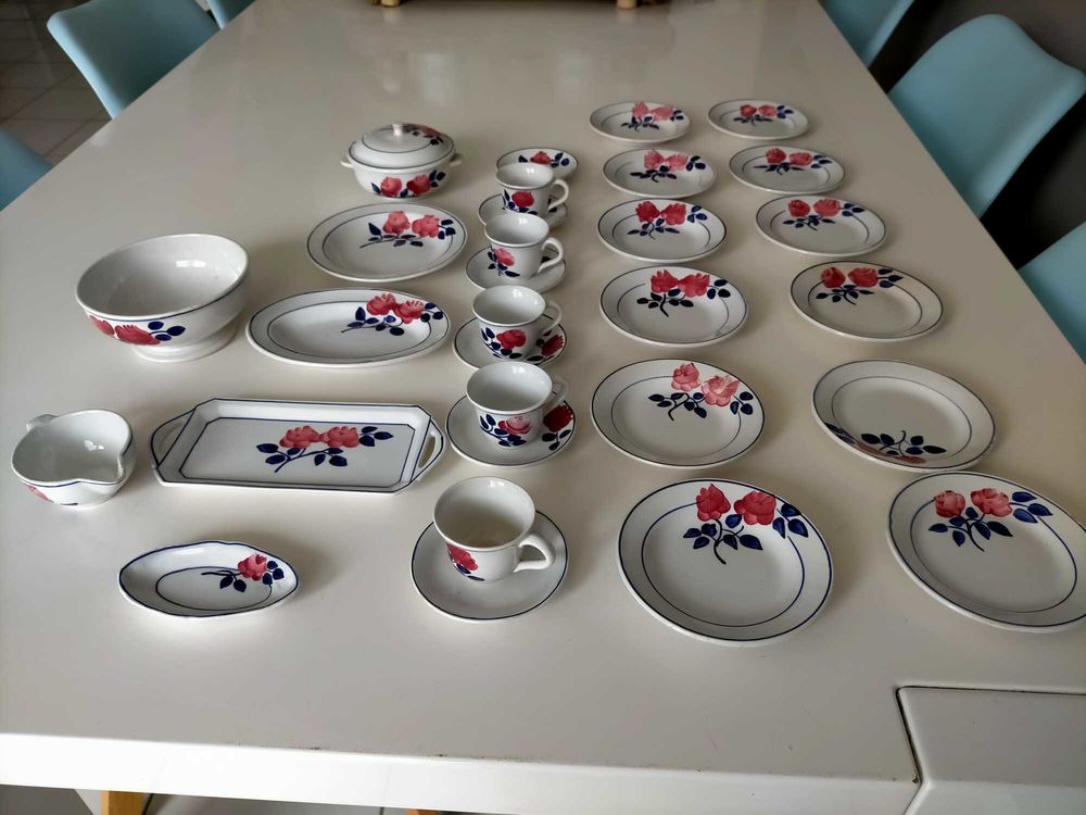 Dinette faience vintage rose rouge H BCM peinte &agrave; la main ann&eacute;e 30 (29 pieces) 