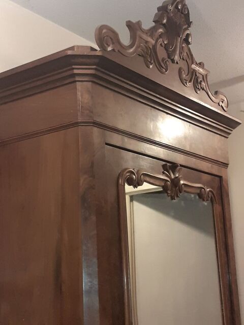 Antiquit armoire  Noyer . sculpte. 19es  3499 Mandelieu-la-Napoule (06)