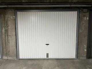  Parking / Garage à louer 14 m²