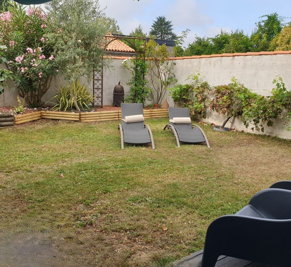 Location Maison Maison meublée de caractère - jardin sud - véranda - garage Angoulême