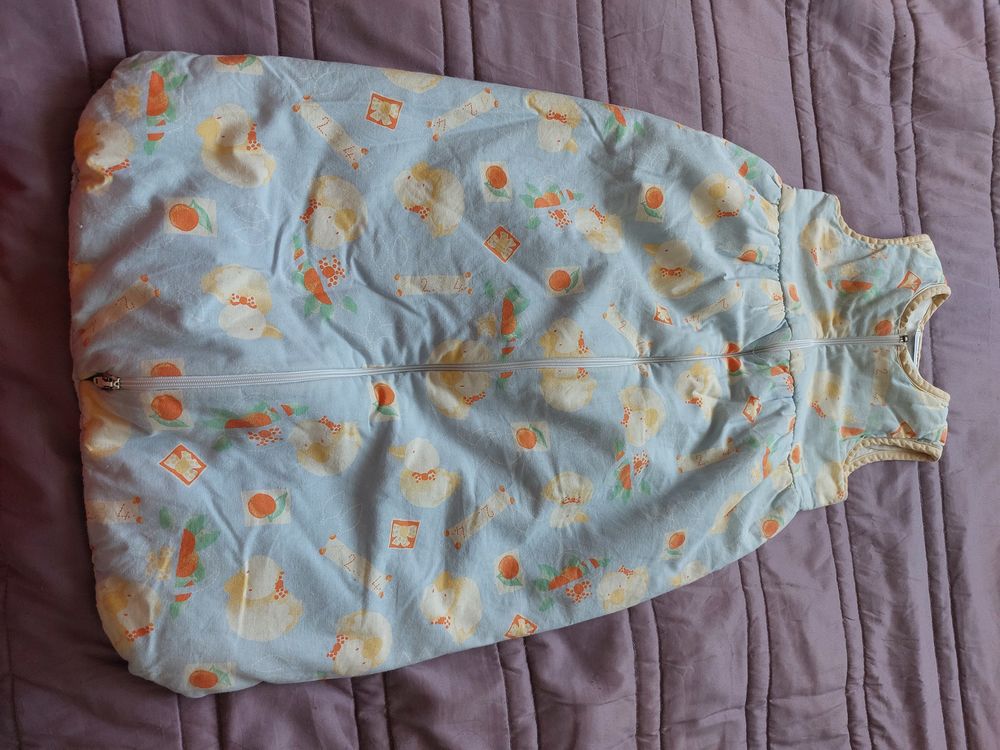 LOT LIT PARAPLUIE MATELAS BAIGNOIRE ETC Puriculture