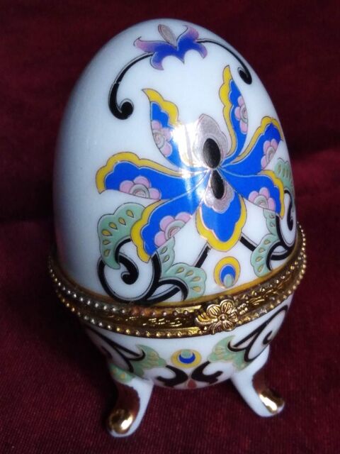 Oeuf en porcelaine papillon hauteur 8 cm 8 Avermes (03)