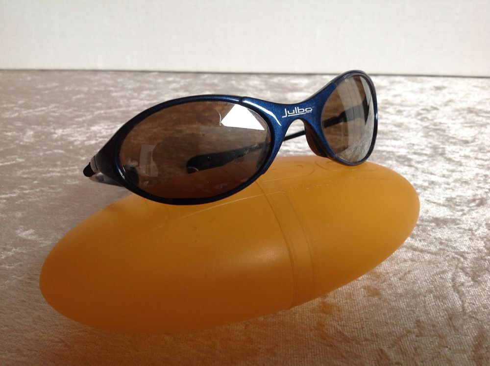 LUNETTES SOLEIL ENFANT 6-10 ans JULBO + &Eacute;TUI Envoi Possible
