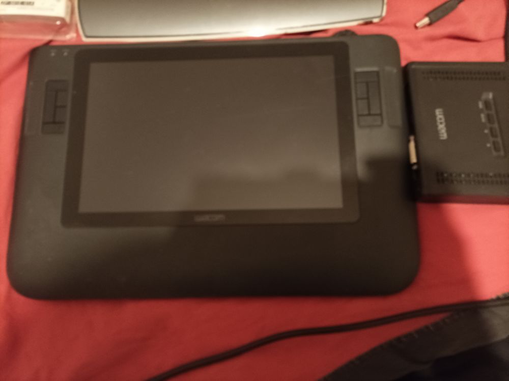 Tablettes Wacom Cintiq DTZ, Cintiq 3, stylets Matériel informatique