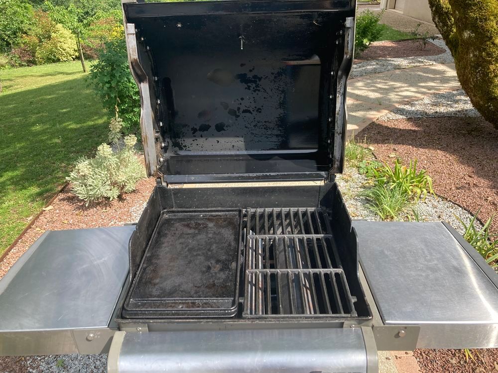 Barbecue/Plancha &agrave; gaz WEBER. Jardin