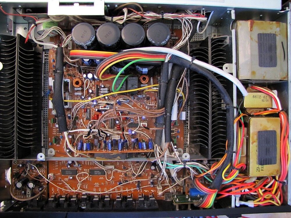 A saisir bel ampli audiophile de la marque PROTON AM 656 Audio et hifi