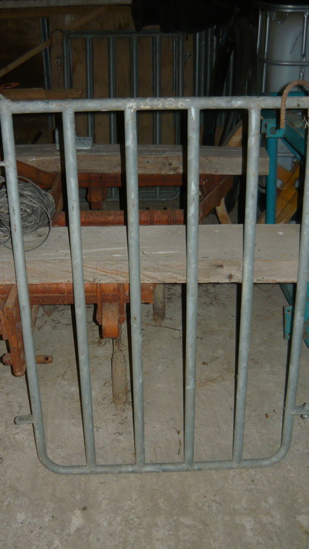   portillon galvanisé  agricole pour animaux  ou autres 
