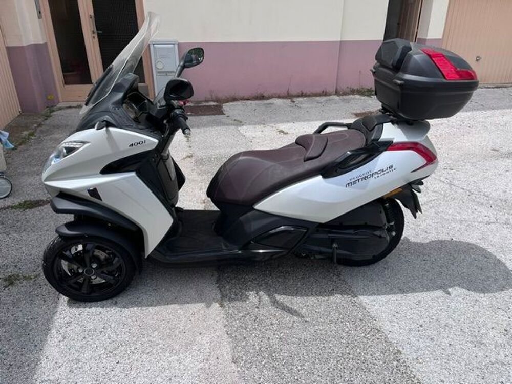 PEUGEOT 2019 occasion 83130 La Garde