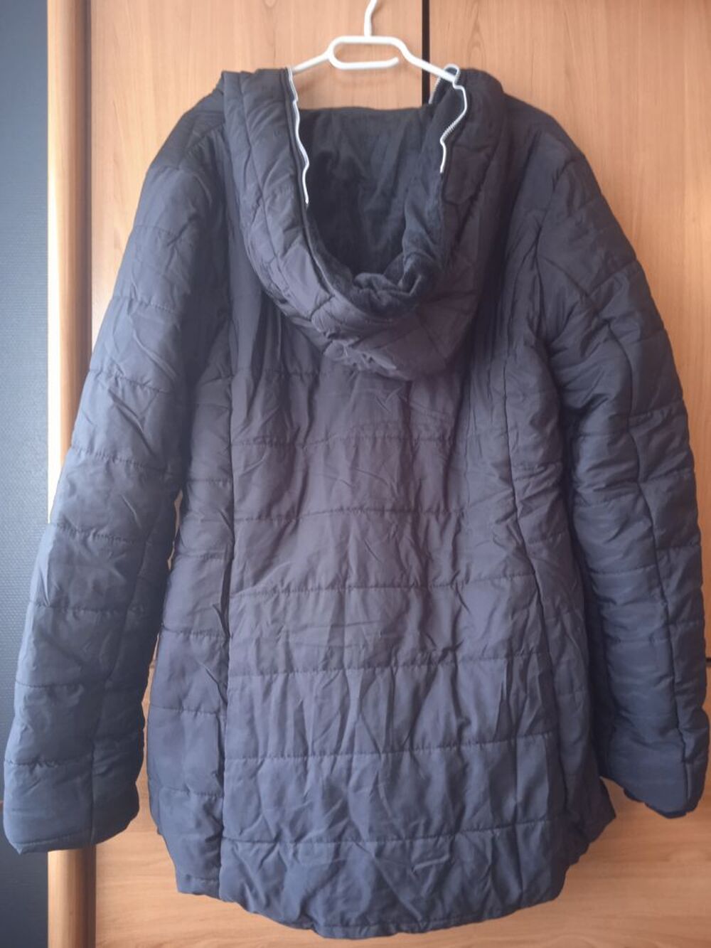 vent doudoune taille XL plus chaussure neuve Vêtements