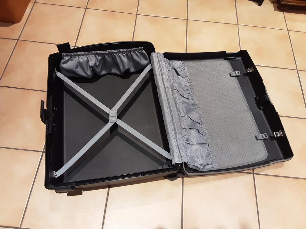 Valises coques Maroquinerie
