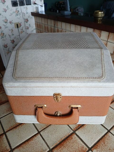 Tourne disque Schneider 150 Clermont-Ferrand (63)