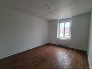  Appartement à louer 3 pièces 65 m²