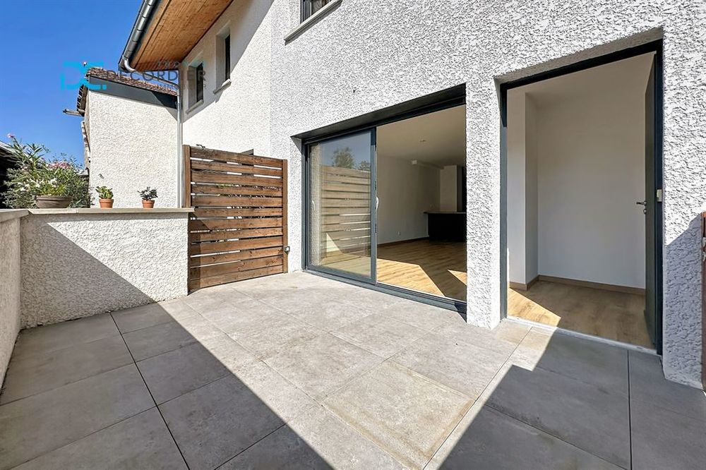 Vente Appartement Superbe T5 Duplex récent avec terrasse, double garage et excellent DPE A/A ! Marin