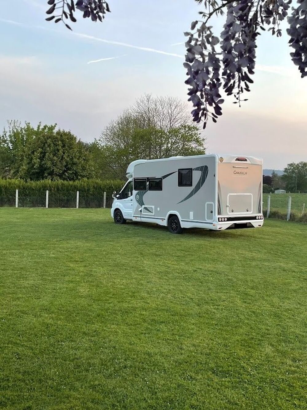 Location Terrain Aire de camping-car & services en Haute Normandie Petiville