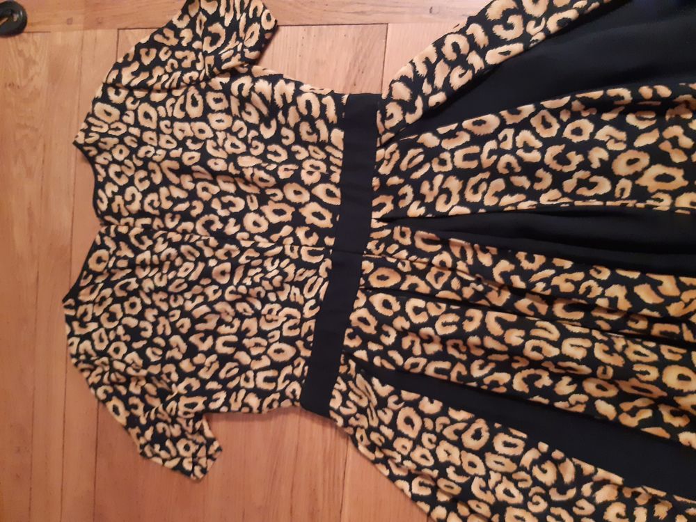 Robe &eacute;l&eacute;gante Manoukian Vêtements