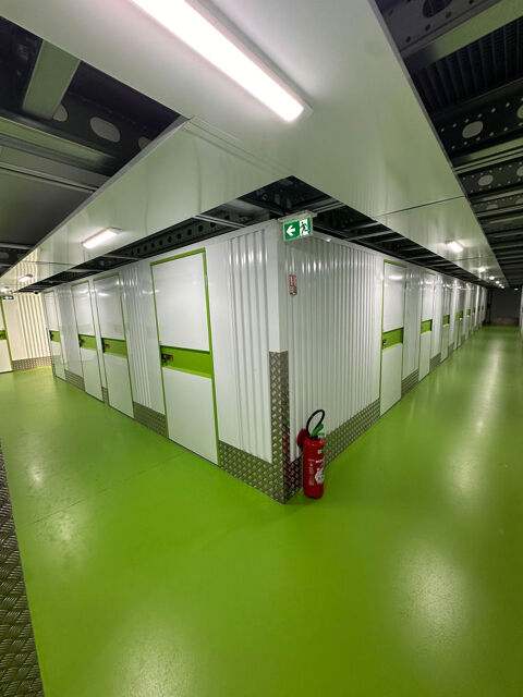  Parking / Garage � louer 10 m�