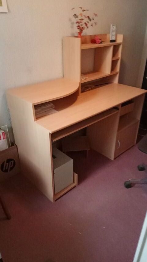 bureau 50 Vouill (86)