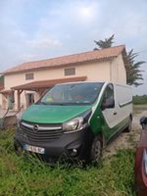 Vivaro VIVARO FGN F2900 L1H1 1.6 CDTI 145 CH BITURBO ECOFLEX S/S PACK CLIM + 2015 occasion 32800 Eauze