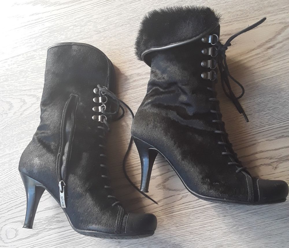 BOTTINES en Poils de Poulain marque BOCAGE Chaussures